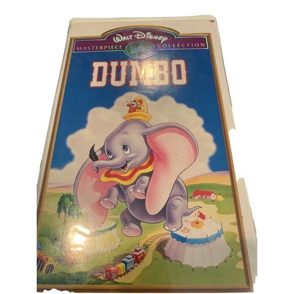 Disney Movie VHS Tape - Dumbo - Picture 1 of 5